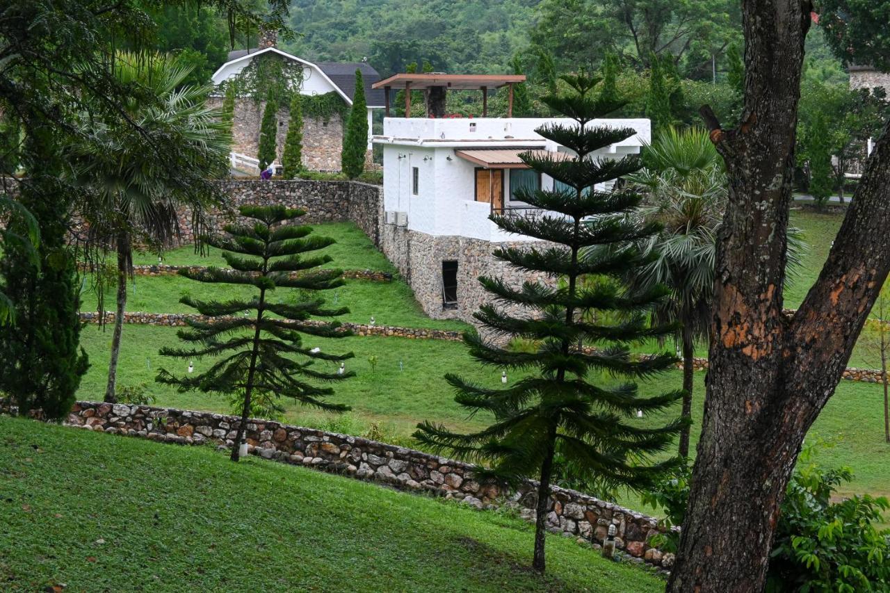 Swiss Valley Hip Resort Suan Phueng Eksteriør bilde