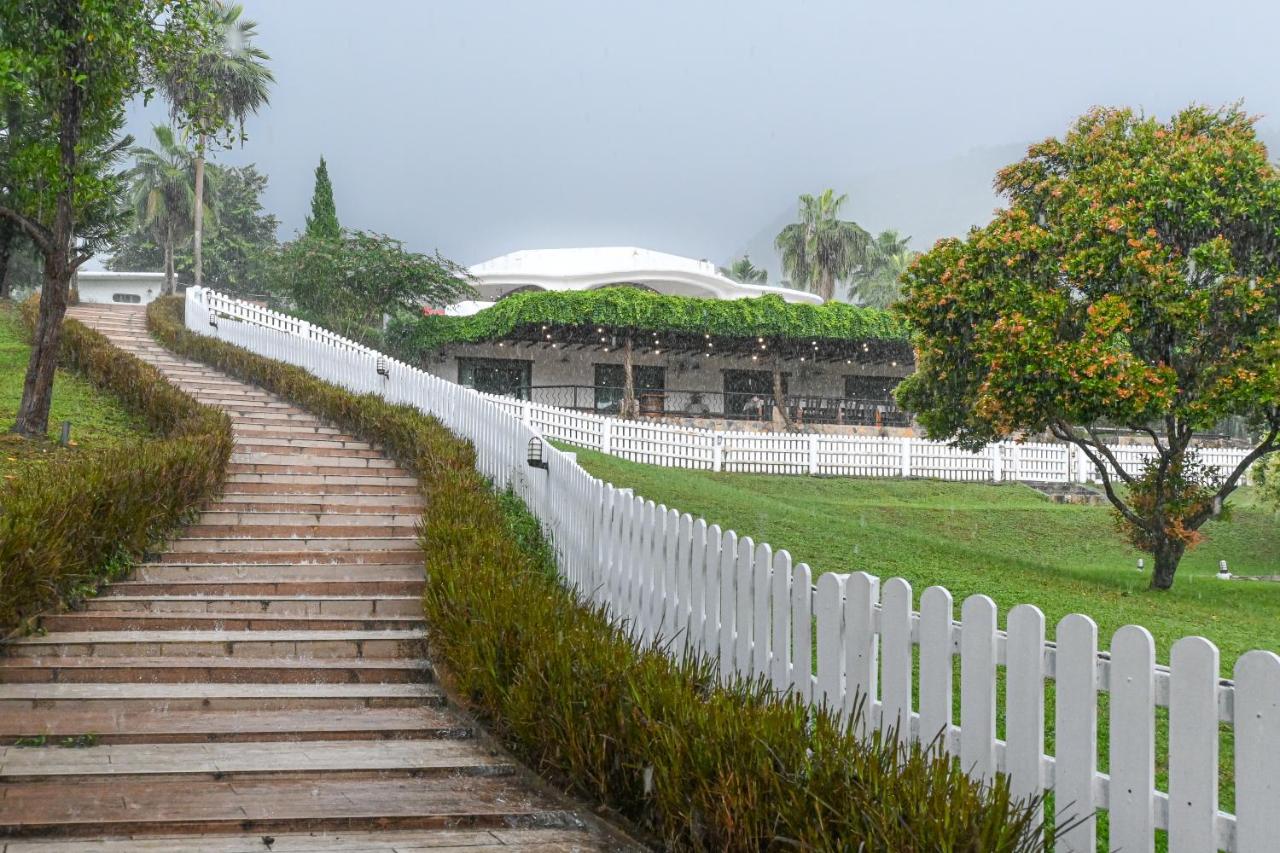 Swiss Valley Hip Resort Suan Phueng Eksteriør bilde