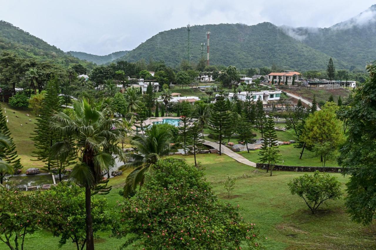 Swiss Valley Hip Resort Suan Phueng Eksteriør bilde