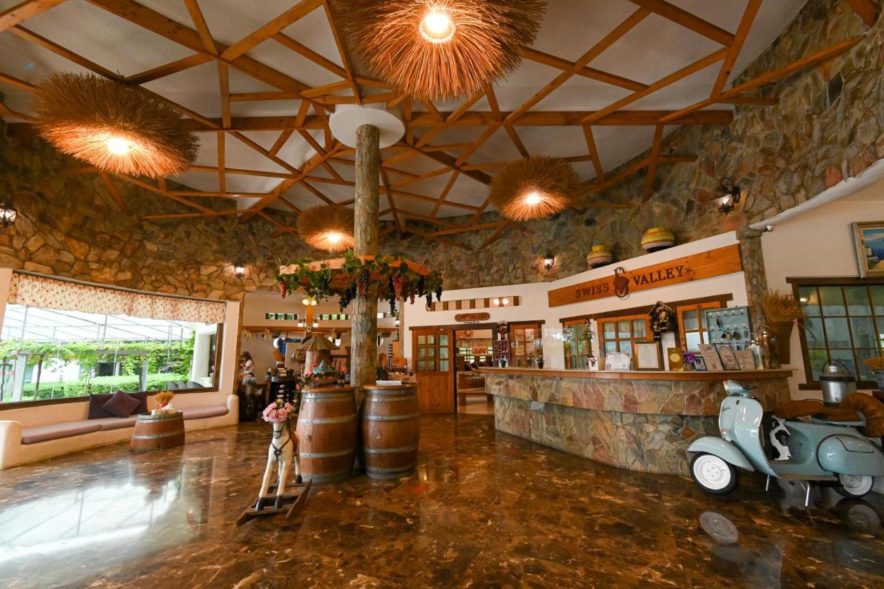 Swiss Valley Hip Resort Suan Phueng Eksteriør bilde